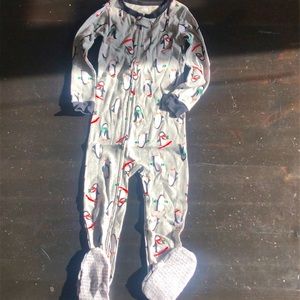 NWOT, Carter’s boy penguin footed pajamas.